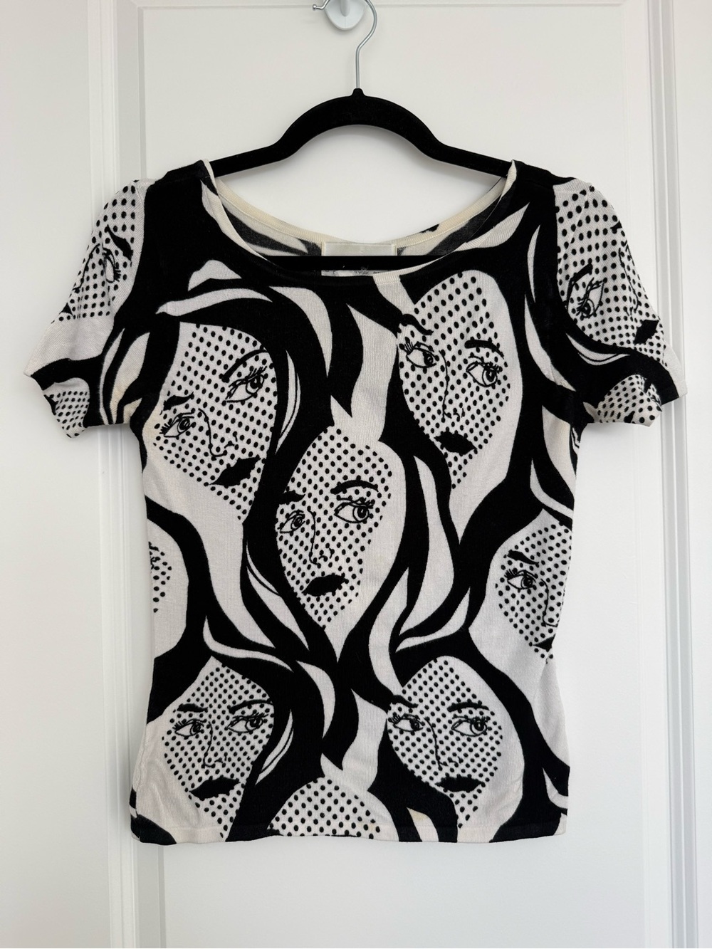 VALENTI |  Vintage Black & White Face Print Knit Tee - size small